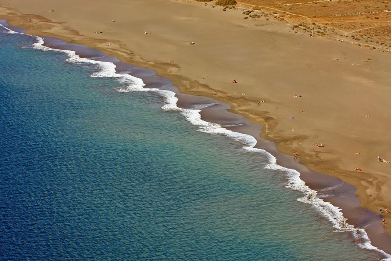 Barlovento By Rentmedano Luxury Beach Front Apartment With Fantastic Ocean Views El Médano Kültér fotó